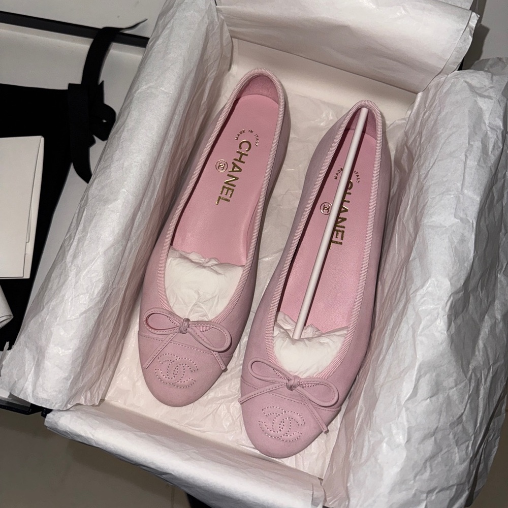 Chanel Pink Suede Ballerinas | Size 38 - Picture 10 of 10